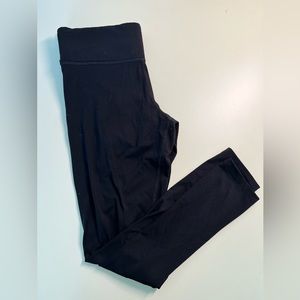 PINK Ultimate Yoga Black Leggings (Size: Medium)